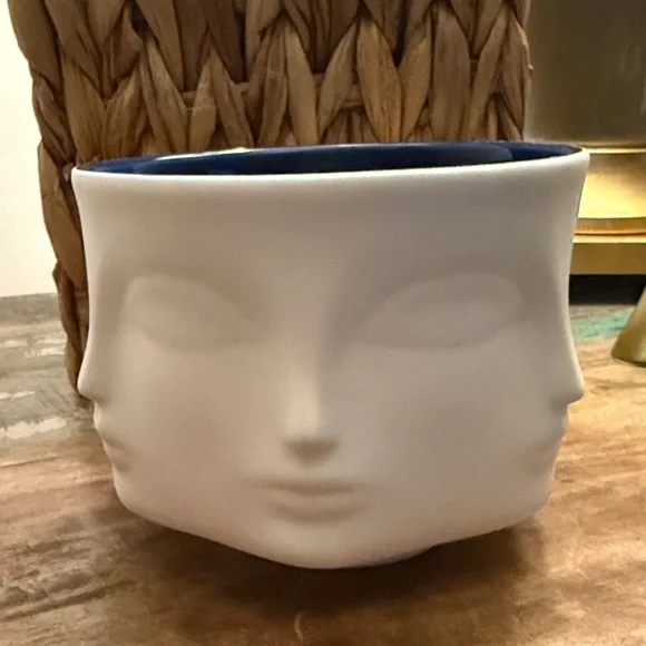 Jonathan Adler White Ceramic Face vase with Blue Interior - Picture 1 of 4